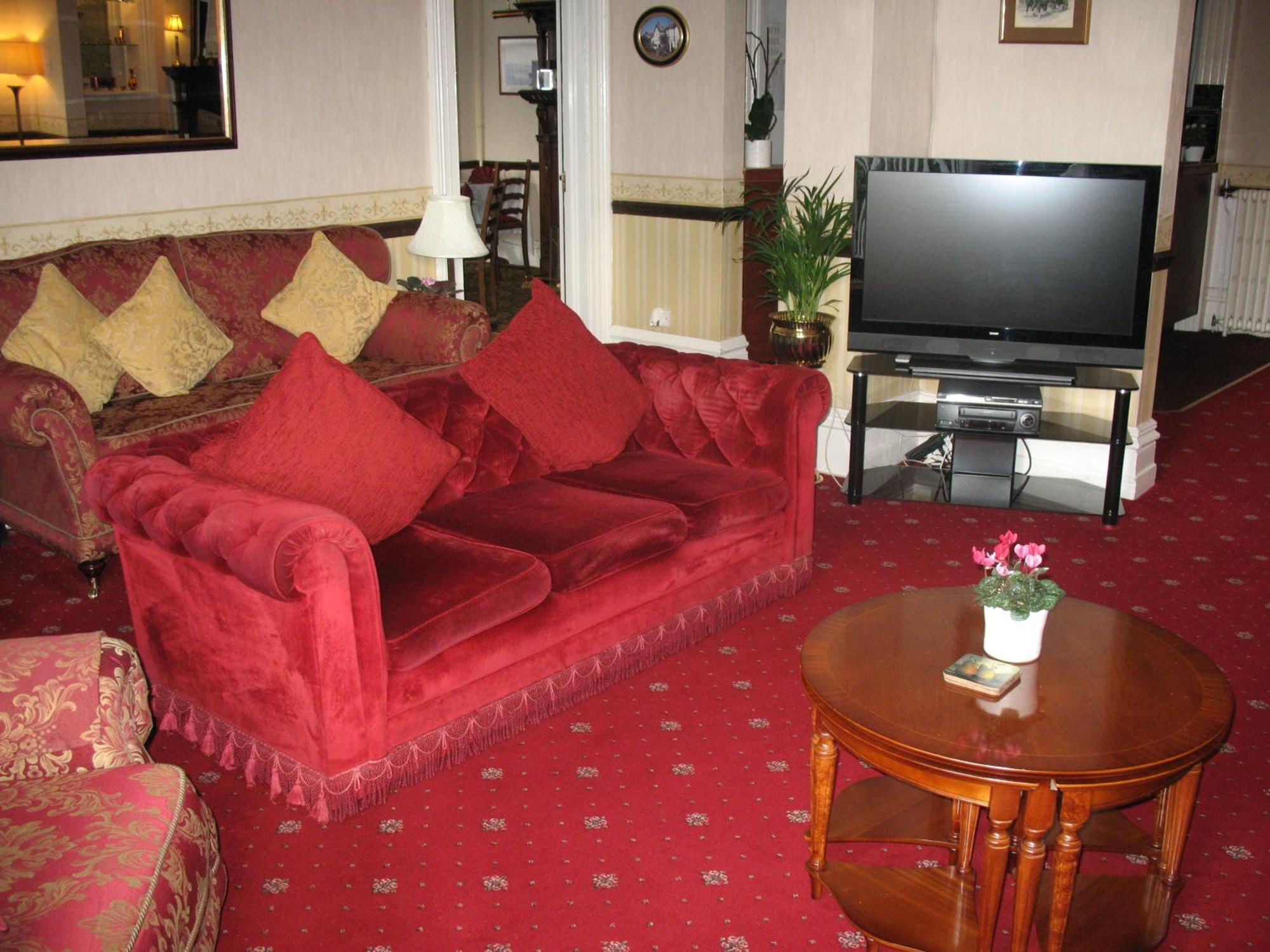 Michaelson House Hotel Barrow-in-Furness Extérieur photo