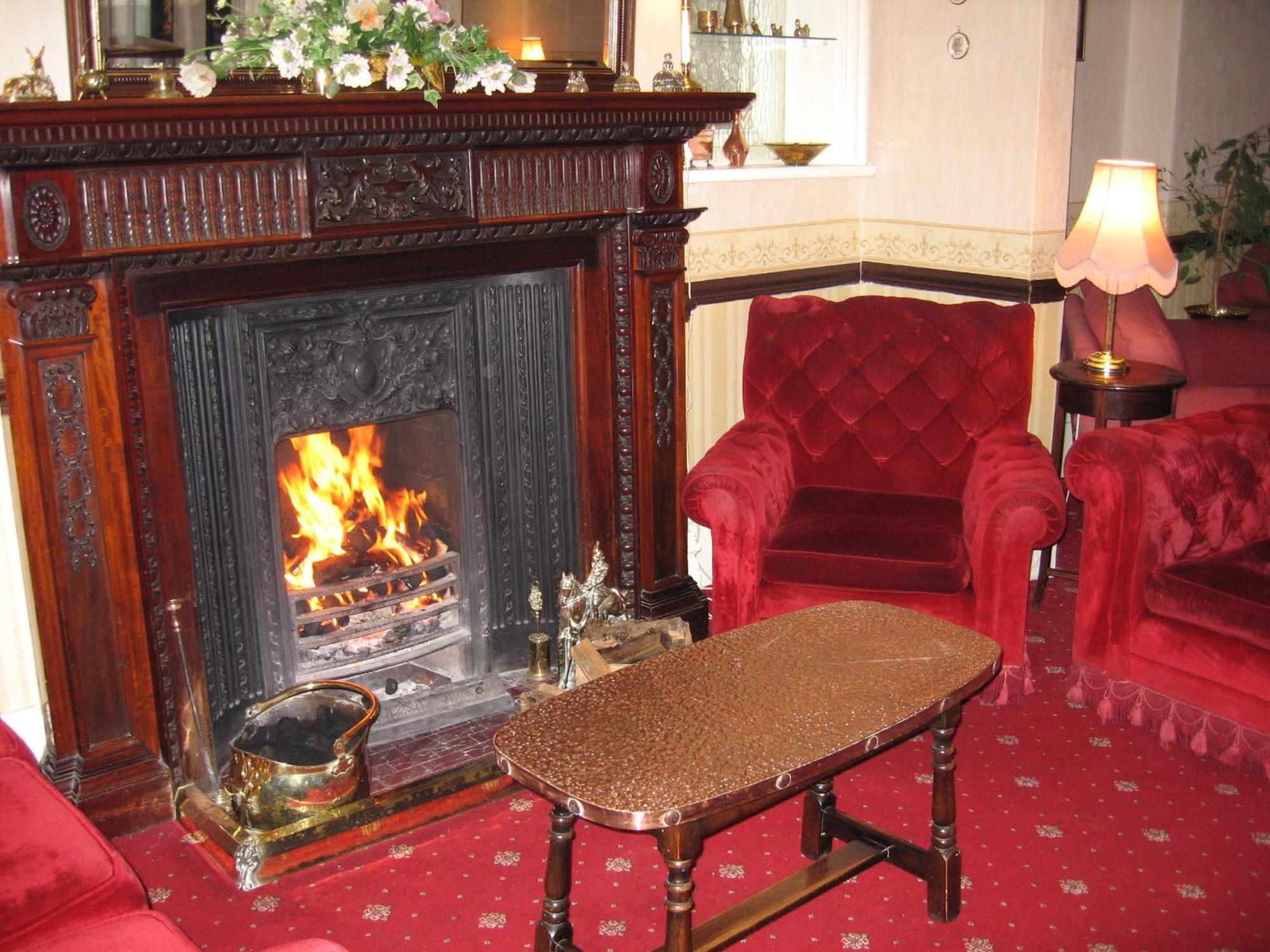 Michaelson House Hotel Barrow-in-Furness Extérieur photo